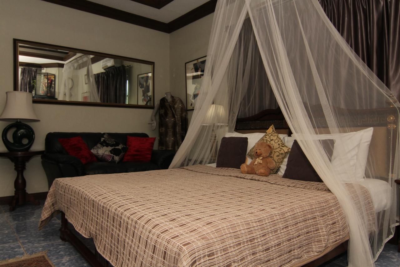 The Wilsons' Shangrila Bed & Breakfast Dumaguete City Exterior foto